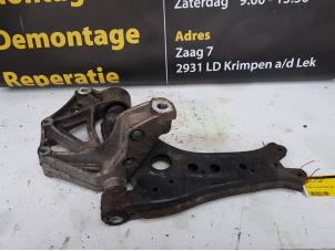 Used Front wishbone, left Volkswagen Polo IV (9N1/2/3) 1.4 16V 75 Price € 35,00 Margin scheme offered by Autodemontage de Zaag