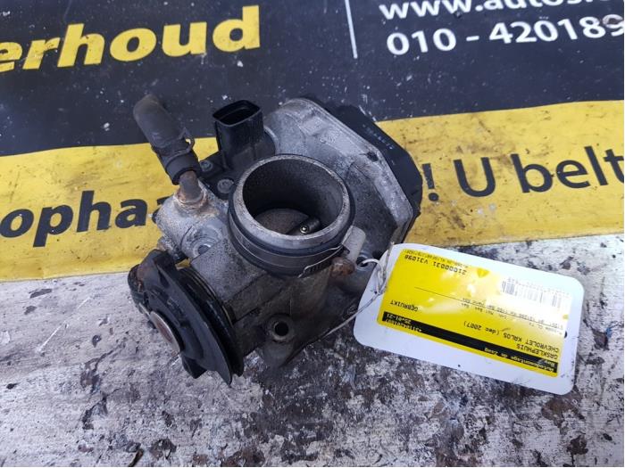 Używane Przepustnica Chevrolet Kalos (SF48) 1.2 Cena € 40,00 Procedura marży oferowane przez Autodemontage de Zaag