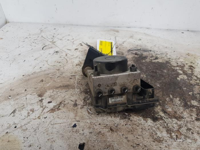 Usagé Pompe ABS Seat Ibiza IV (6J5) 1.4 TDI Prix € 100,00 Règlement à la marge proposé par Autodemontage de Zaag
