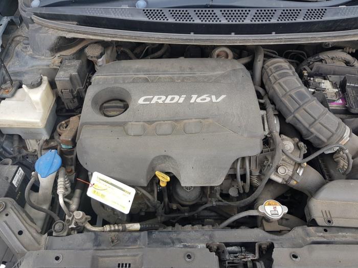 Motor from a Kia Cee'd Sportswagon Van 1.6 CRDi 16V VGT 2013