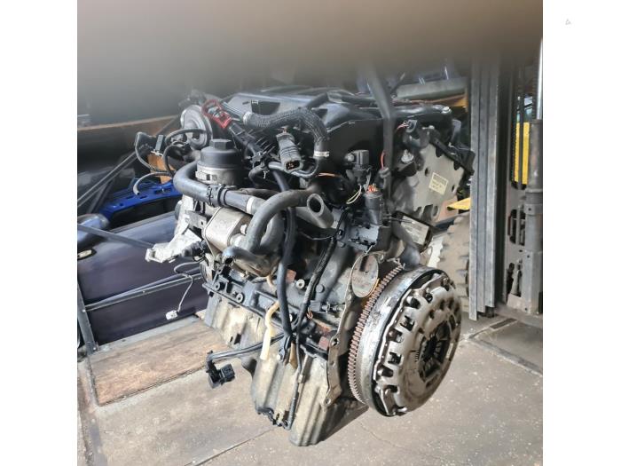 Engine from a BMW 3 serie Touring (E91) 320d 16V Corporate Lease 2007