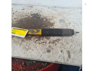 Used Rear shock absorber, right Opel Corsa C (F08/68) 1.4 16V Price € 15,00 Margin scheme offered by Autodemontage de Zaag