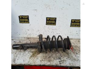 Used Front shock absorber rod, right Ford Focus 3 1.0 Ti-VCT EcoBoost 12V 100 Price € 35,00 Margin scheme offered by Autodemontage de Zaag