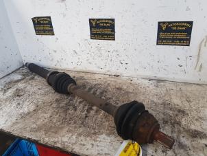 Used Front drive shaft, right Ford Focus 2 1.6 16V Price € 35,00 Margin scheme offered by Autodemontage de Zaag