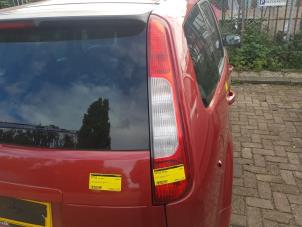 Used Taillight, right Ford Focus C-Max 2.0 16V Price € 25,00 Margin scheme offered by Autodemontage de Zaag
