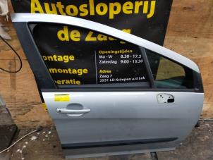 Gebrauchte Tür 4-türig rechts vorne Peugeot 308 (4A/C) 1.6 VTI 16V Preis € 100,00 Margenregelung angeboten von Autodemontage de Zaag