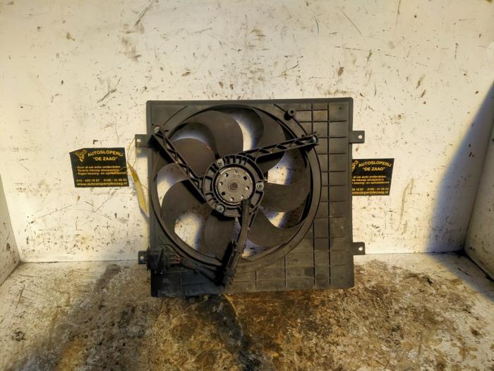 Gebrauchte Kühlerventilator Volkswagen Fox (5Z) 1.2 Preis € 30,00 Margenregelung angeboten von Autodemontage de Zaag