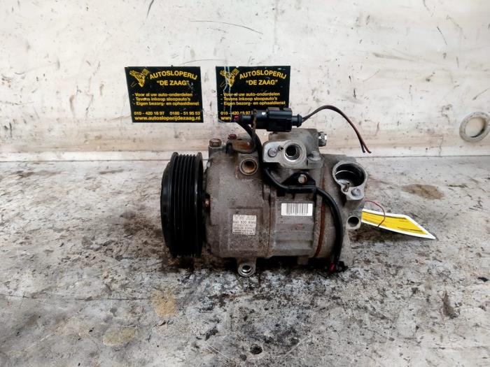 Air conditioning pump from a Seat Ibiza IV (6J5) 1.2 12V 2012