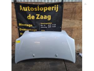 Usagé Capot Opel Agila (A) 1.2 16V Prix € 50,00 Règlement à la marge proposé par Autodemontage de Zaag