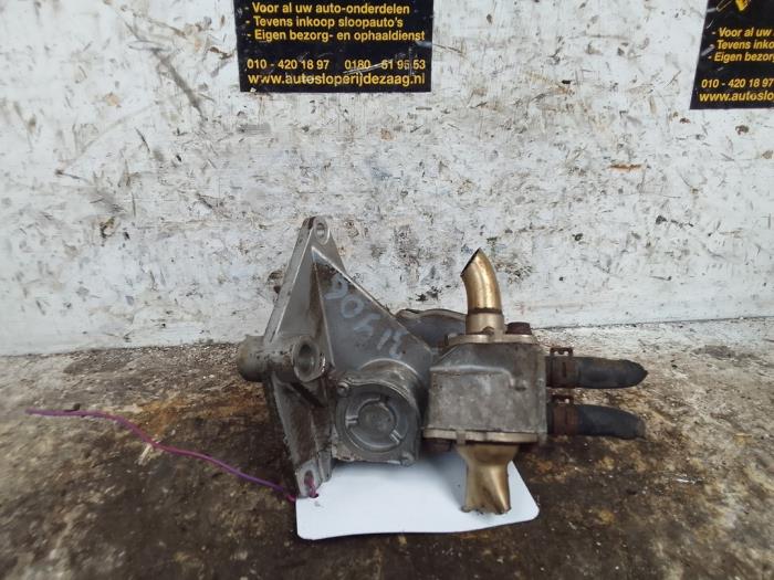 EGR valve Audi A3 2.0 16V FSI 06F131503B AXW