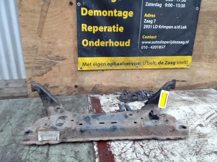 Subframe from a Ford Fiesta 6 (JA8) 1.4 TDCi 2011