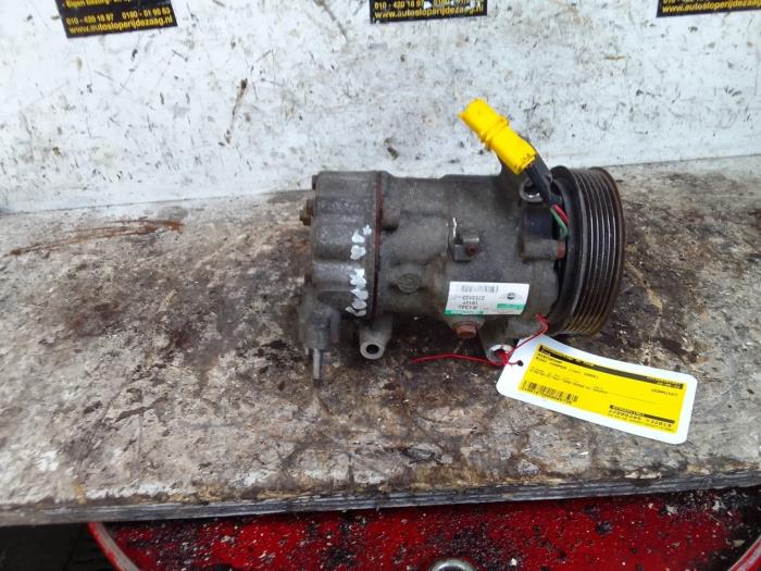 Air conditioning pump from a MINI Mini (R56) 1.6 16V Cooper S 2009