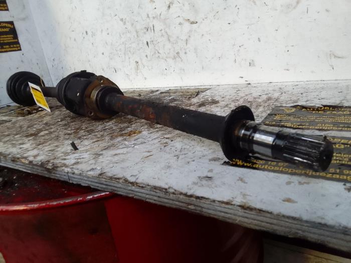 Front drive shaft, right from a Fiat Doblo (223A/119) 1.9 JTD 2005