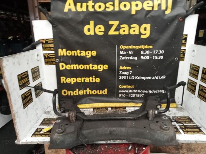 Used Subframe Renault Clio III (BR/CR) 1.6 16V Price € 60,00 Margin scheme offered by Autodemontage de Zaag