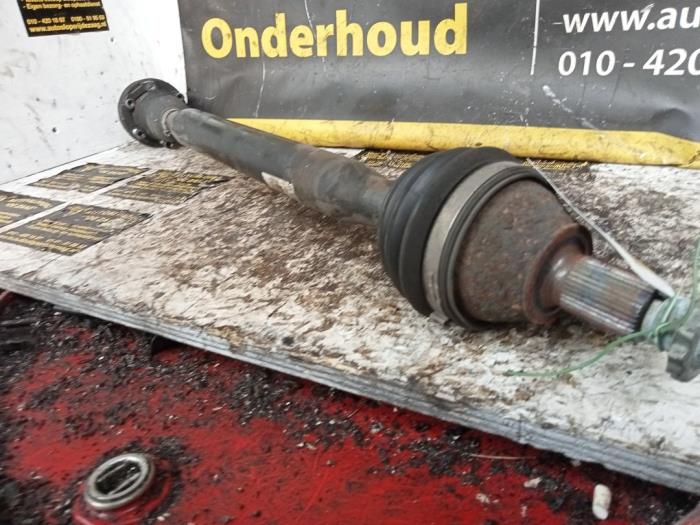 Front drive shaft, right from a Volkswagen Polo V (6R) 1.2 12V 2011