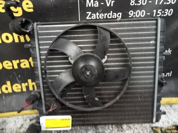 Usagé Radiateur Volkswagen Polo V (6R) 1.2 12V Prix € 40,00 Règlement à la marge proposé par Autodemontage de Zaag