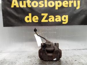 Usagé Etrier de frein (pince) avant droit Renault Scénic III (JZ) 1.4 16V TCe 130 Prix € 25,00 Règlement à la marge proposé par Autodemontage de Zaag