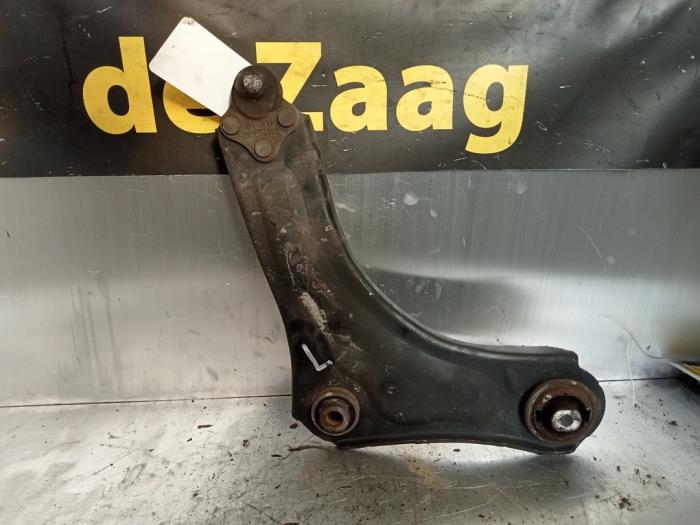 Front wishbone, left from a Renault Scénic III (JZ) 1.4 16V TCe 130 2012