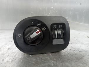Używane Przelacznik swiatel Seat Altea (5P1) 1.2 TSI Cena € 20,00 Procedura marży oferowane przez Autodemontage de Zaag