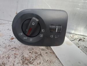 Used Light switch Seat Ibiza IV (6J5) 1.2 12V Price € 20,00 Margin scheme offered by Autodemontage de Zaag
