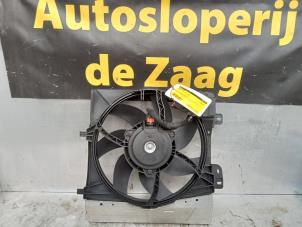 Used Radiator fan Peugeot 208 I (CA/CC/CK/CL) 1.4 16V Price € 30,00 Margin scheme offered by Autodemontage de Zaag