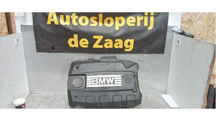 Engine cover from a BMW 1 serie (E87/87N) 116i 2.0 16V 2010