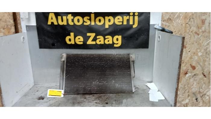 Usagé Radiateur clim Opel Corsa D 1.2 16V ecoFLEX Bi-Fuel Prix € 40,00 Règlement à la marge proposé par Autodemontage de Zaag