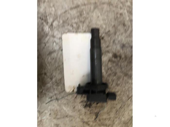 Pen ignition coil from a Toyota Yaris (P1) 1.3 16V VVT-i 2003