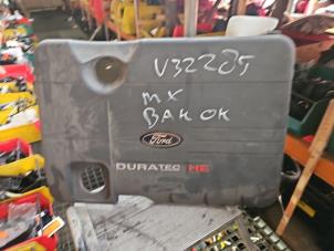 Abdeckblech Motor van een Ford Mondeo III Wagon 1.8 16V 2003