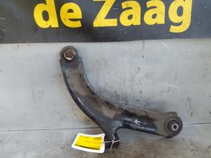 Used Front wishbone, right Renault Clio III (BR/CR) 1.4 16V Price € 25,00 Margin scheme offered by Autodemontage de Zaag