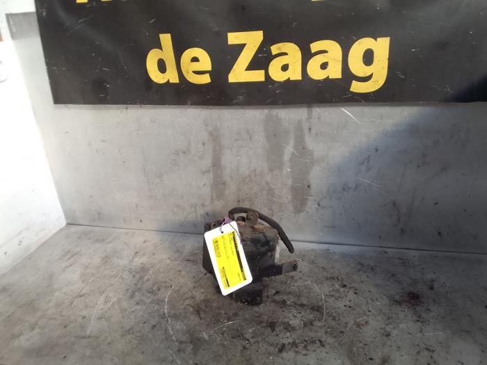 Begagnade ABS-pump Kia Picanto (TA) 1.0 12V Pris € 125,00 Marginaltabell erbjuds av Autodemontage de Zaag
