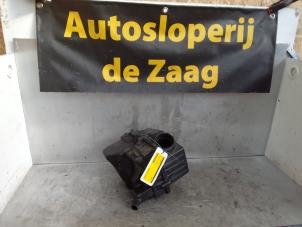Usagé Boîtier filtre à air Opel Corsa D 1.2 16V Prix € 20,00 Règlement à la marge proposé par Autodemontage de Zaag
