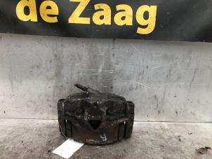 Used Front brake calliper, right Ford S-Max (GBW) 2.5 Turbo 20V Price € 25,00 Margin scheme offered by Autodemontage de Zaag