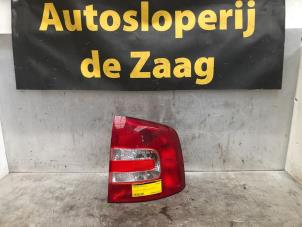 Used Taillight, right Skoda Octavia Combi (1Z5) 1.6 FSI 16V Price € 40,00 Margin scheme offered by Autodemontage de Zaag