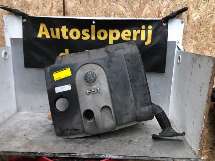 Gebrauchte Abdeckblech Motor Skoda Octavia Combi (1Z5) 1.6 FSI 16V Preis € 25,00 Margenregelung angeboten von Autodemontage de Zaag
