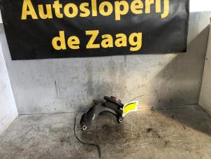 Used Knuckle, front left Peugeot 208 I (CA/CC/CK/CL) 1.4 HDi Price € 25,00 Margin scheme offered by Autodemontage de Zaag