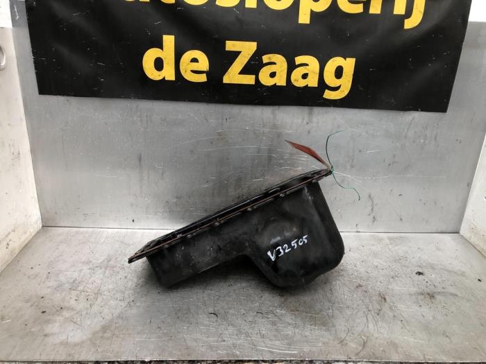 Gebrauchte Ölwanne BMW 1 serie (E81) 118i 16V Preis € 50,00 Margenregelung angeboten von Autodemontage de Zaag
