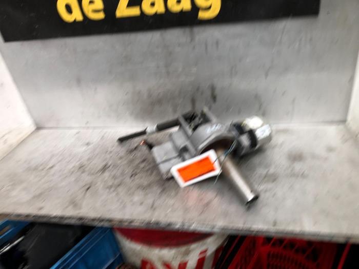 Usagé Pompe de direction Opel Corsa D 1.4 16V Twinport Prix € 100,00 Règlement à la marge proposé par Autodemontage de Zaag