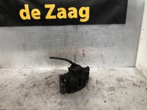 Used Front brake calliper, right Jaguar X-type 2.5 V6 24V Price € 20,00 Margin scheme offered by Autodemontage de Zaag