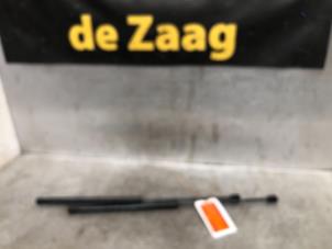 Used Set of gas struts for boot Volvo V40 (MV) 2.0 D2 16V Price € 20,00 Margin scheme offered by Autodemontage de Zaag
