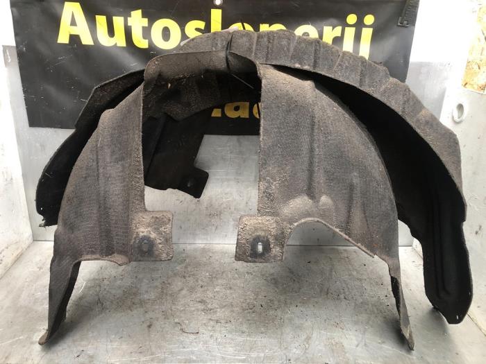 Volvo V40 (MV) 2.0 D2 16V Radkästen Vorrat ProxyParts.de