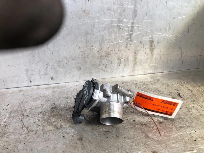 Gebrauchte Drosselklappengehäuse Opel Corsa E 1.4 Turbo 16V Preis € 65,00 Margenregelung angeboten von Autodemontage de Zaag