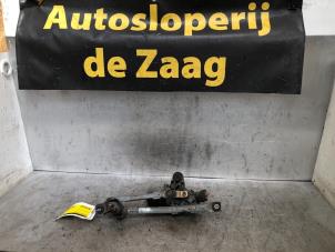 Used Wiper motor + mechanism Toyota Aygo (B10) 1.0 12V VVT-i Price € 40,00 Margin scheme offered by Autodemontage de Zaag