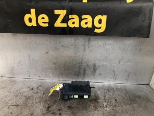 Usagé Boîte à fusibles Mini Mini (R56) 1.6 16V Cooper S Prix € 30,00 Règlement à la marge proposé par Autodemontage de Zaag