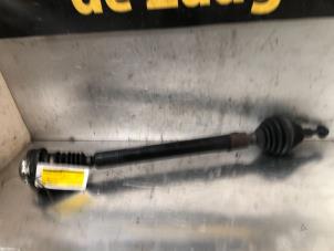 Used Front drive shaft, right Volkswagen Scirocco (137/13AD) 1.4 TSI 160 16V Price € 35,00 Margin scheme offered by Autodemontage de Zaag