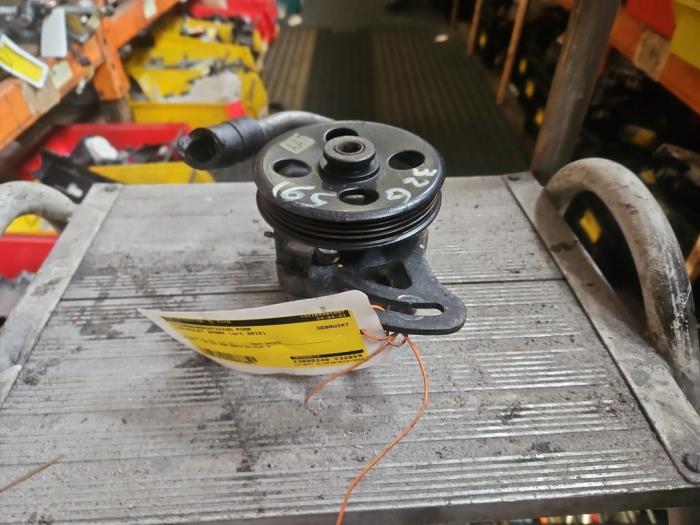 Usagé Pompe de direction Chevrolet Spark (M300) 1.0 16V Bifuel Prix € 70,00 Règlement à la marge proposé par Autodemontage de Zaag