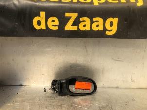Used Wing mirror, right Mercedes A (W168) 1.6 A-160 Price € 35,00 Margin scheme offered by Autodemontage de Zaag