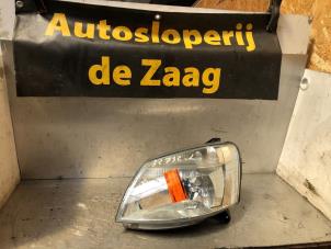 Gebrauchte Scheinwerfer links Citroen Berlingo 1.9 D Preis € 40,00 Margenregelung angeboten von Autodemontage de Zaag
