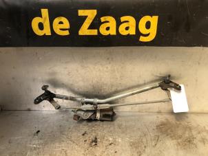 Usagé Moteur + mécanisme d'essuie glace Renault Kangoo Express (FW) 1.5 dCi 85 Prix € 35,00 Règlement à la marge proposé par Autodemontage de Zaag
