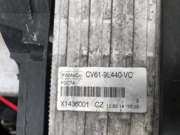 Ladeluftkühler van een Ford Focus 3 1.0 Ti-VCT EcoBoost 12V 125 2014